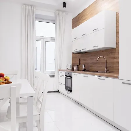Househost Apartment: Bonerowska 5/11